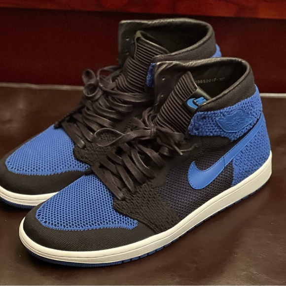 Air Jordan 1 Hi Retro OG Flyknit Sz 13 Royal Blue - Picture 2 of 3